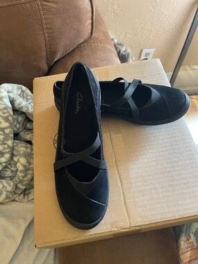 Clarks Black Suede Cross-Strap shoes  NWOT